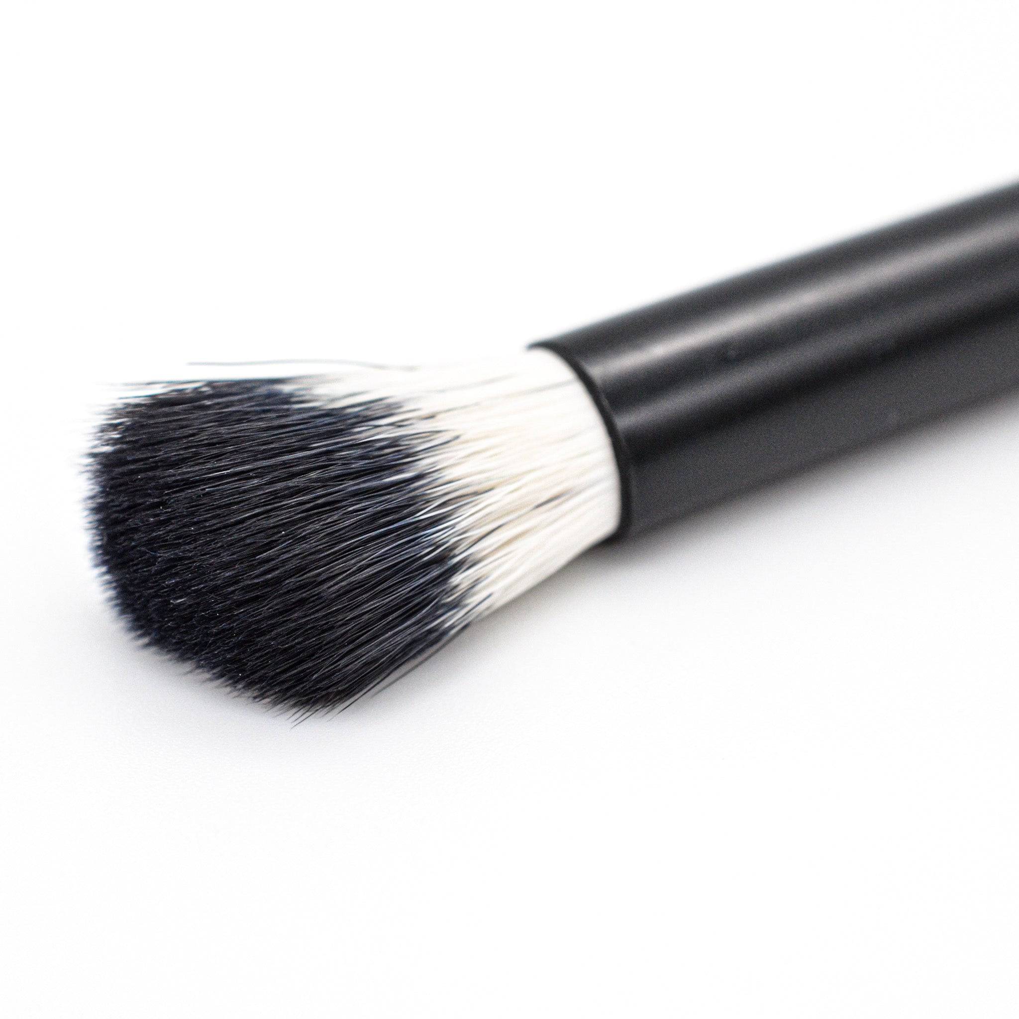 Eyelash Cleansing Brush