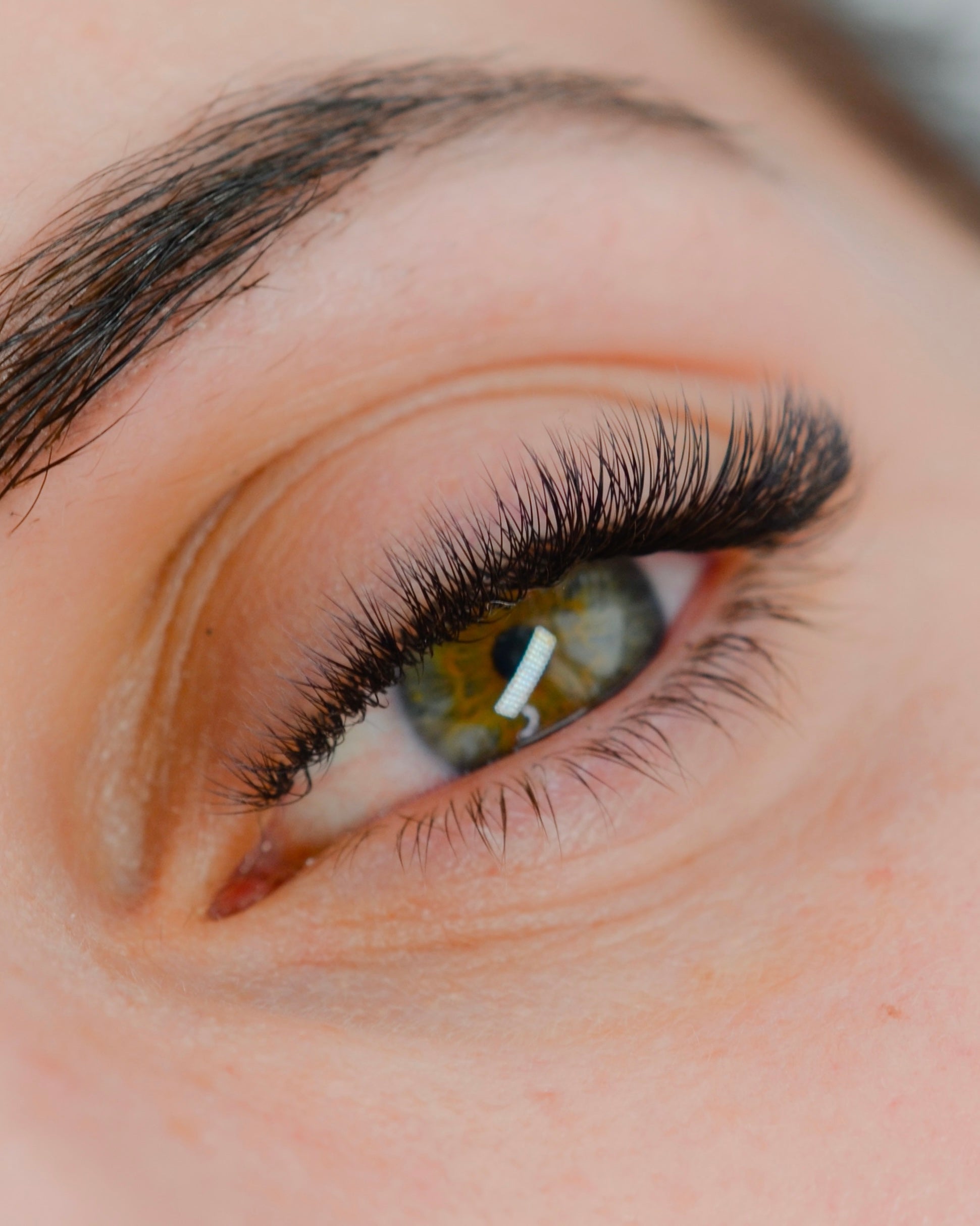2D Eyelash Extensions