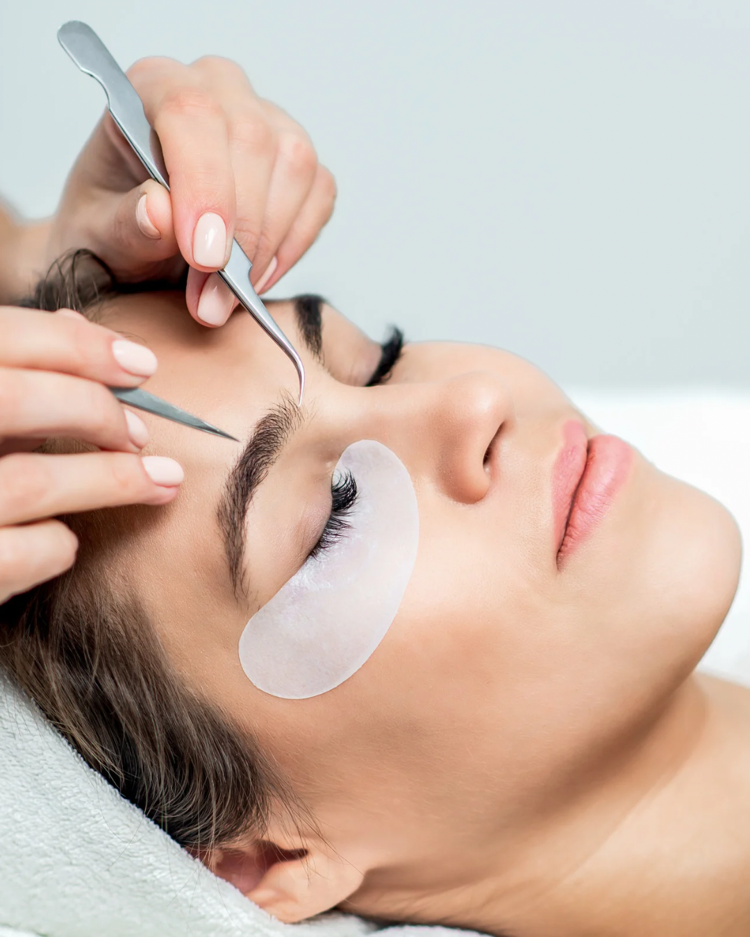 Eyelash Technician