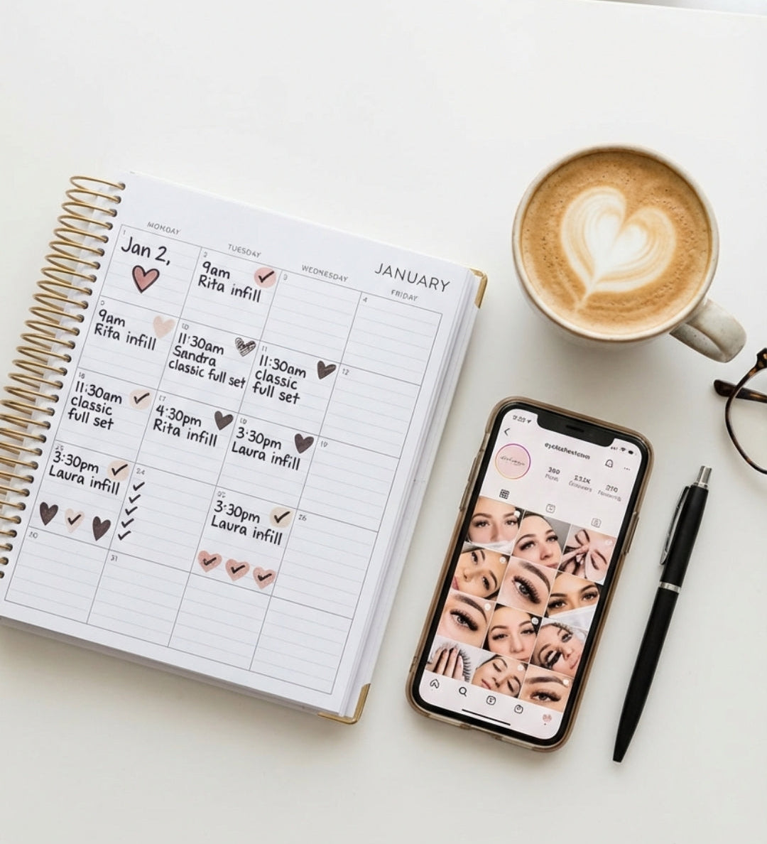 How to Prepare Your Lash Business for a Fully Booked January