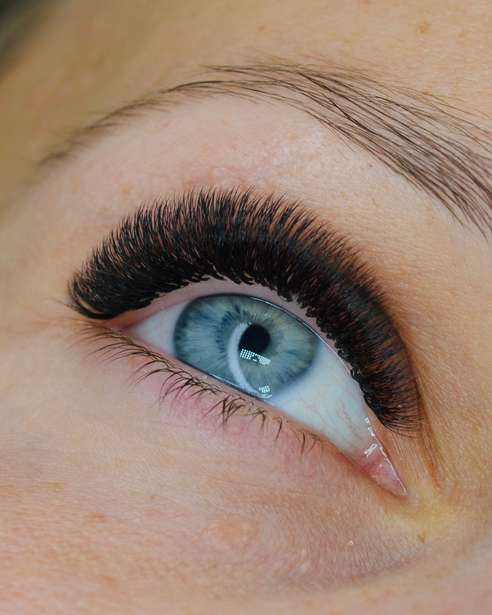Volume Eyelash Extensions