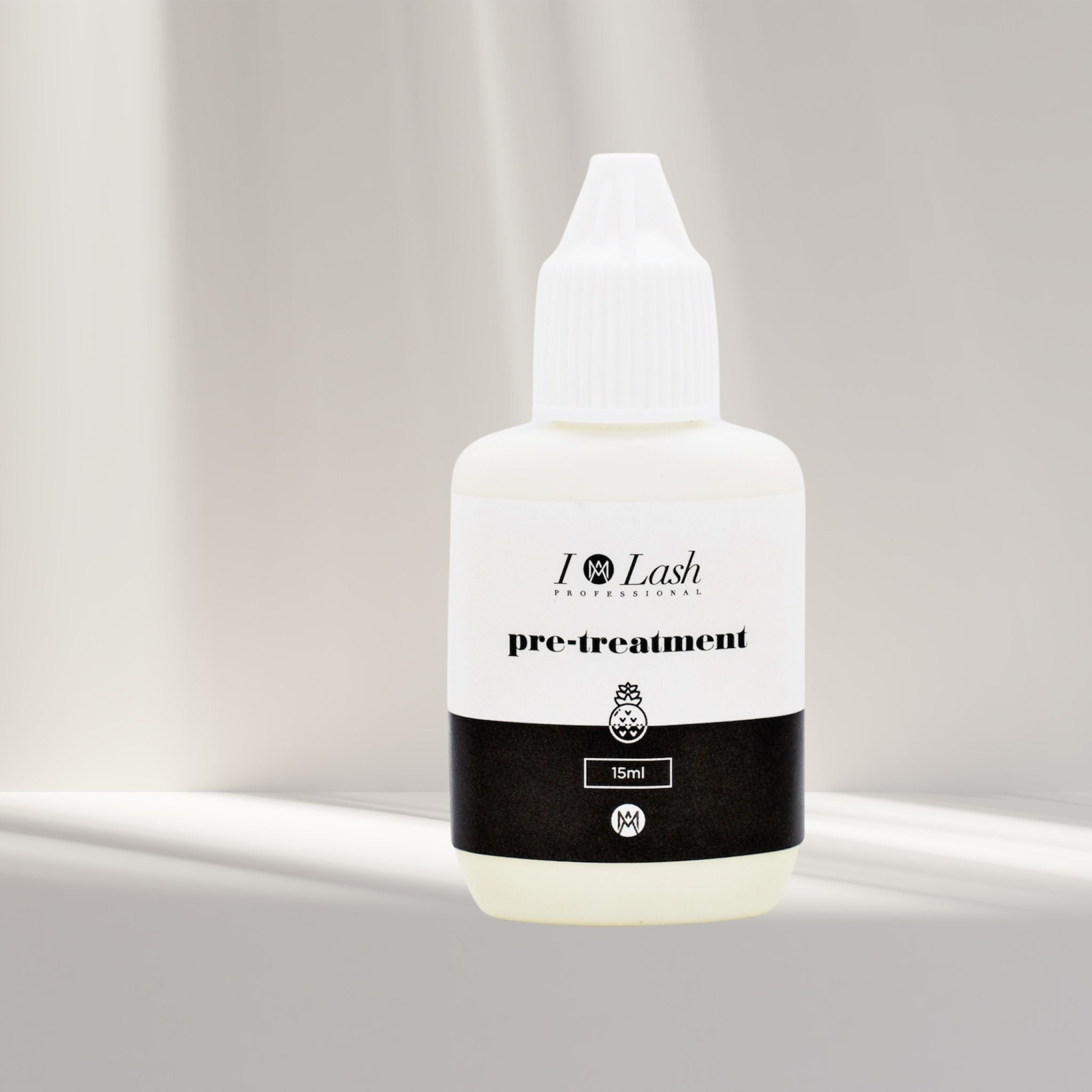 Lash pre-treatment for eyelash extensions